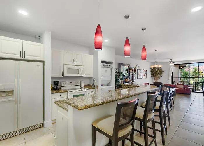 Elegant In High-end Community With Pool And Club Access