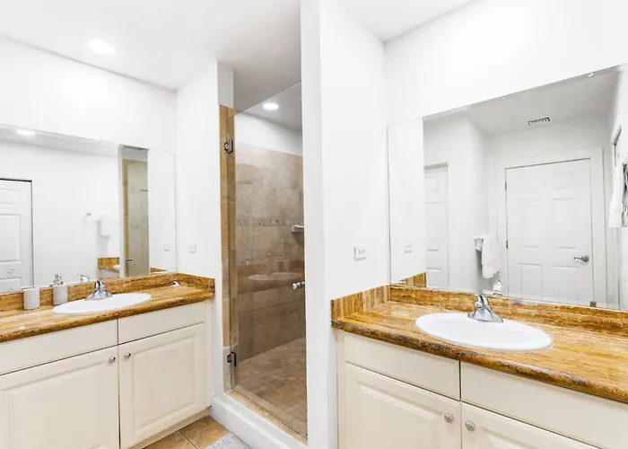 Сasa de vacaciones Elegant In High-end Community With Pool And Club Access Coco